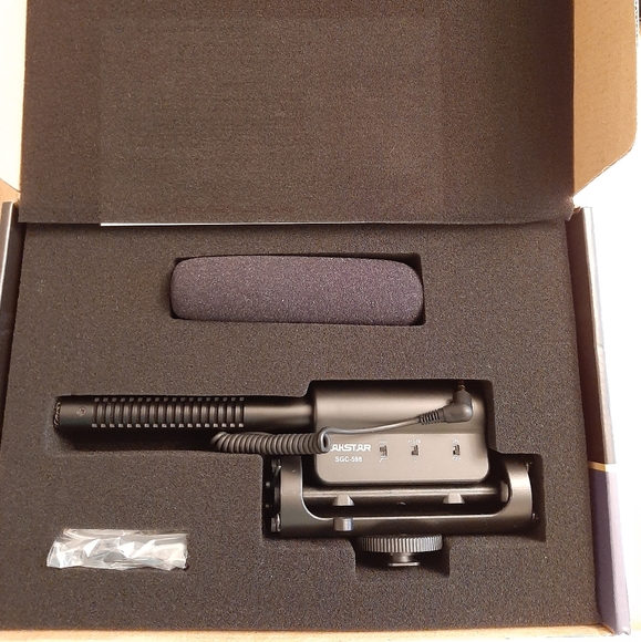 VIXIA HF R500 CANON CAM W/ MIC - Picture 6 of 8